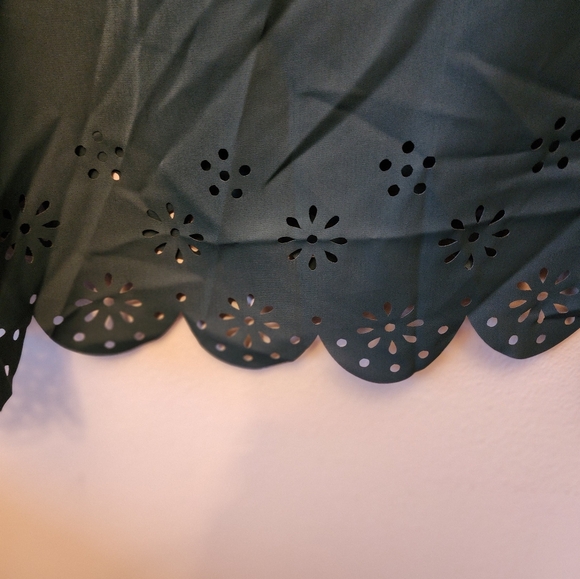 NWT Bloomchic Blouse - Picture 3 of 5